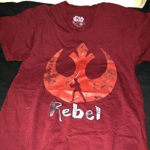 STAR WARS MEDIUM REBEL SHORT SLEEVE V-NECK TEE